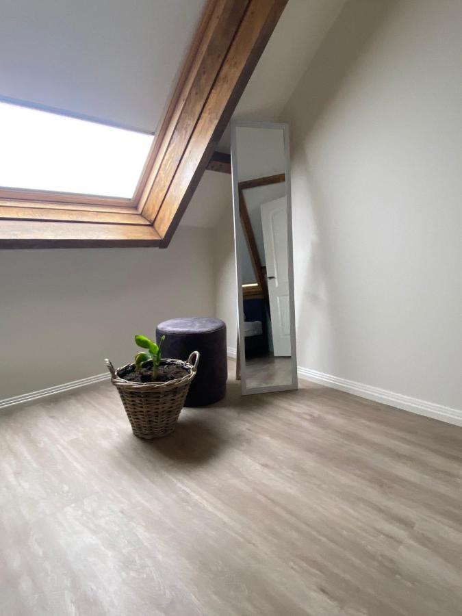 Ruim Appartement Met Sauna, Zuidstraat 125 In Westkapelle Bagian luar foto